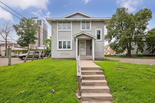 313 4th Avenue SE, Minneapolis, MN 55414