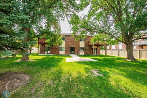 2550 18th Street S, 103, Fargo, ND 58103