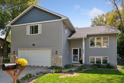 4909 Hanover Road, Mound, MN 55364
