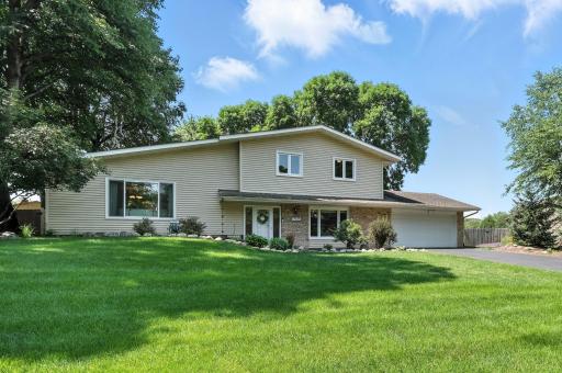 17925 28th Avenue N, Minneapolis, MN 55447