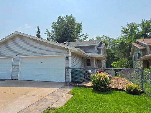 5117 Angeline Avenue N, Minneapolis, MN 55429