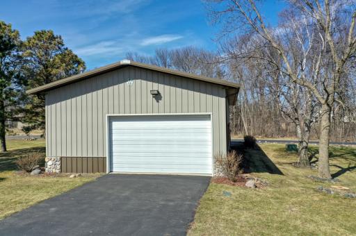 25493 W Comfort Drive, Forest Lake, MN 55025