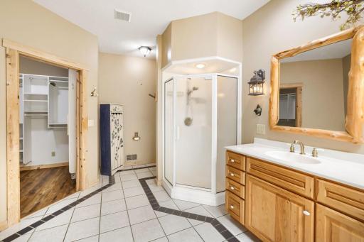 25493 W Comfort Dr - Web Quality - 024 - 18 Primary Bathroom.jpg