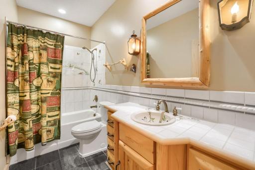25493 W Comfort Dr - Web Quality - 026 - 20 Primary Bathroom.jpg
