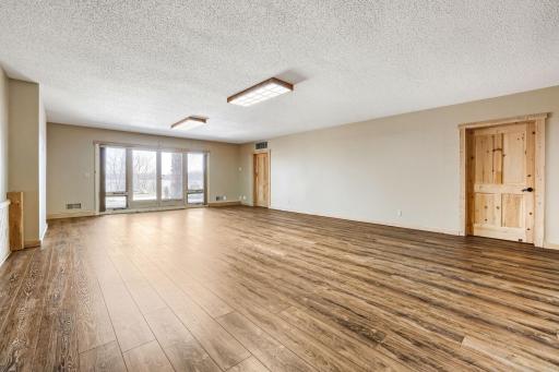 25493 W Comfort Dr - Web Quality - 013 - 08 Living Room.jpg