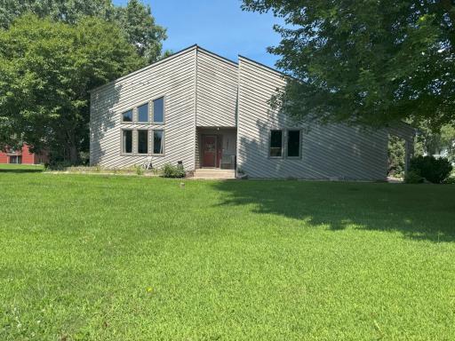 7001 Rolling View Drive, Saint Cloud, MN 56303