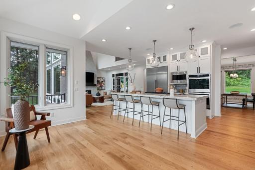9 Red Forest Way, Saint Paul, MN 55127