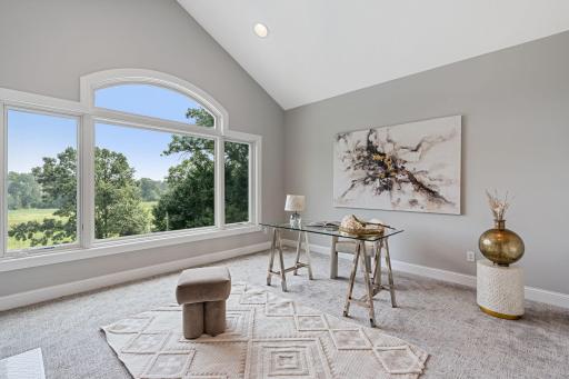 9 Red Forest Way, Saint Paul, MN 55127