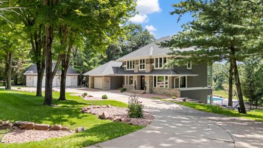 9 Red Forest Way, Saint Paul, MN 55127