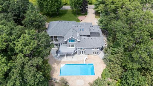 9 Red Forest Way, Saint Paul, MN 55127