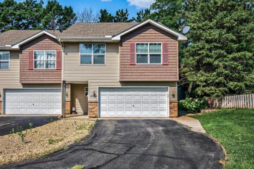 2054 Shryer Court E, North Saint Paul, MN 55109