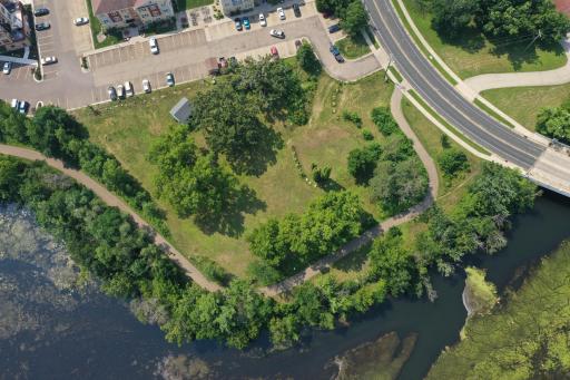 404 S Winter Street, River Falls, WI 54022