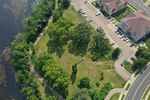404 S Winter Street, River Falls, WI 54022