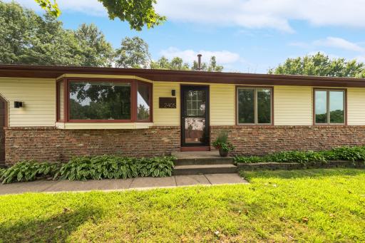 2405 Friendship Lane, Burnsville, MN 55337