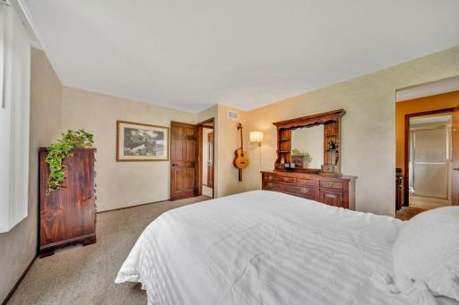 13631 Elkwood Drive, Saint Paul, MN 55124