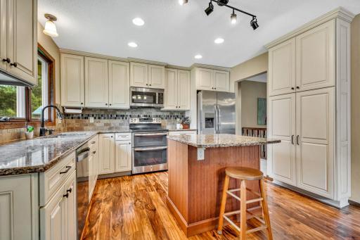 13631 Elkwood Drive, Saint Paul, MN 55124