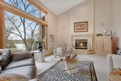 Very homey - great to look out over the lake with a great book and snuggle up by the fireplace
