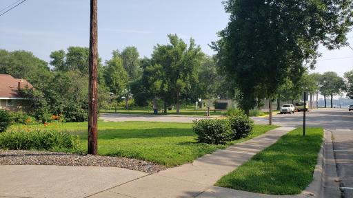 88 1st Street, Excelsior, MN 55331