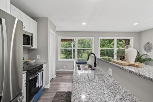 9575 Woodhill Boulevard, Lakeville, MN 55044