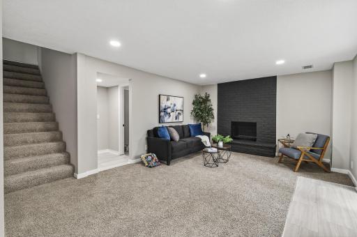 9575 Woodhill Boulevard, Lakeville, MN 55044