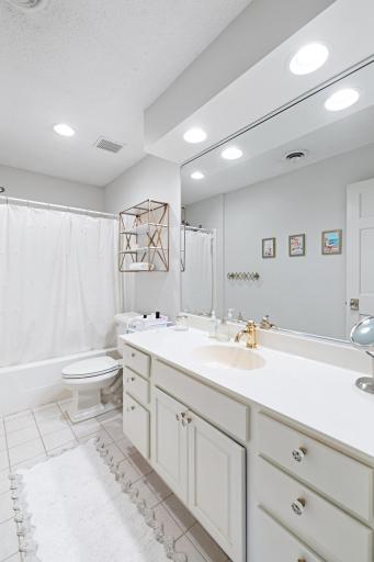 20790 Linwood Road, Excelsior, MN 55331