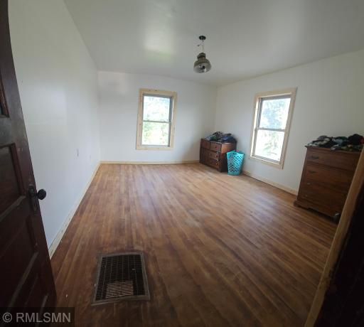 9807 85th Avenue, Milaca, MN 56353