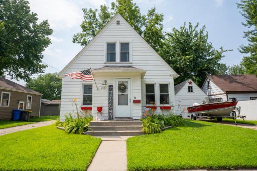 215 Lake Street, North Mankato, MN 56003