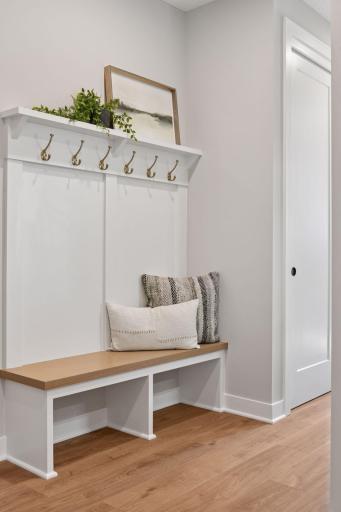 3634 Knightsbridge trail - Spacecrafting - 0035.jpg