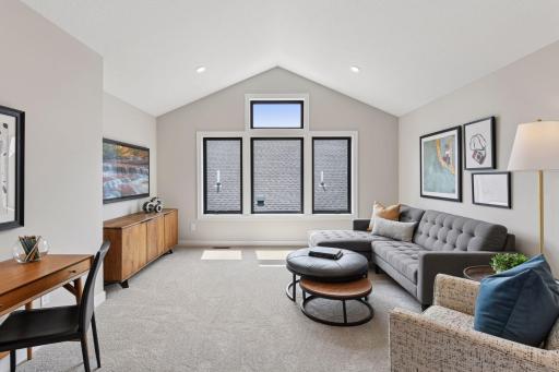 3634 Knightsbridge trail - Spacecrafting - 0037.jpg