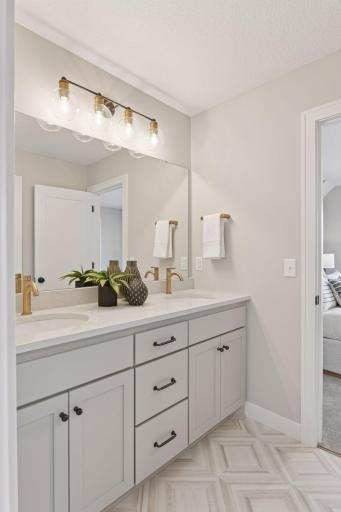 3634 Knightsbridge trail - Spacecrafting - 0051.jpg