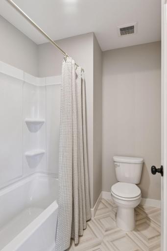 3634 Knightsbridge trail - Spacecrafting - 0052.jpg