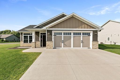 638 Pebble Creek Drive, Saint Cloud, MN 56303