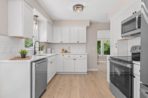 17182 Crosstown Boulevard NW, Andover, MN 55304