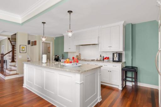 21 Avon Street S, 21, Saint Paul, MN 55105
