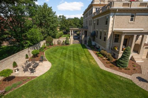 21 Avon Street S, 21, Saint Paul, MN 55105