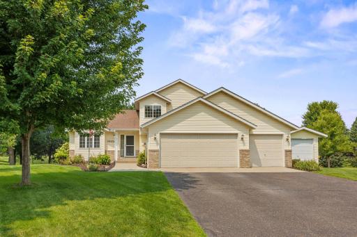 601 Jamie Circle SW, Saint Michael, MN 55376