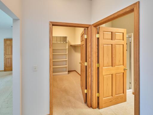 1315 Holly Avenue N, Saint Paul, MN 55128
