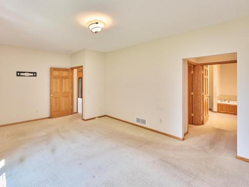 1315 Holly Avenue N, Saint Paul, MN 55128