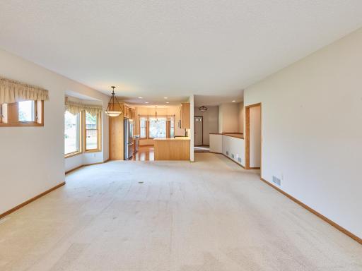 1315 Holly Avenue N, Saint Paul, MN 55128