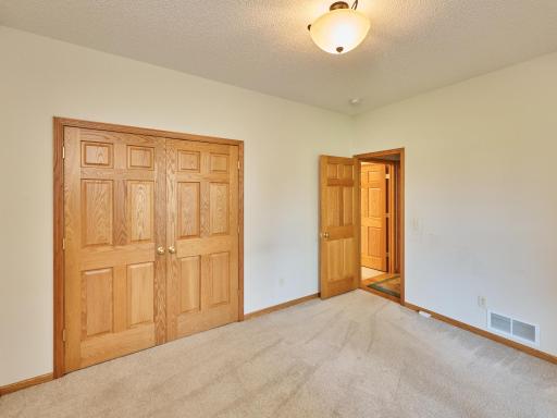 1315 Holly Avenue N, Saint Paul, MN 55128