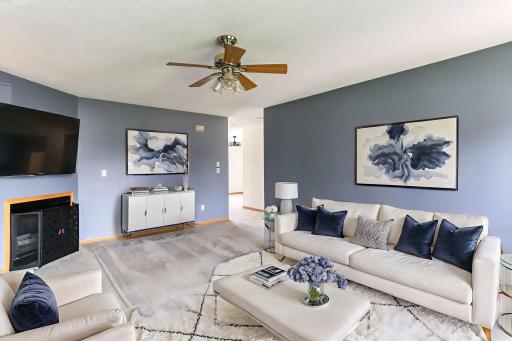 580 Burton Circle, Ellsworth, WI 54011