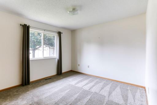 580 Burton Circle, Ellsworth, WI 54011