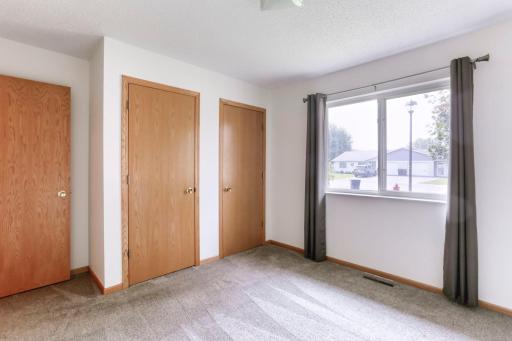 580 Burton Circle, Ellsworth, WI 54011