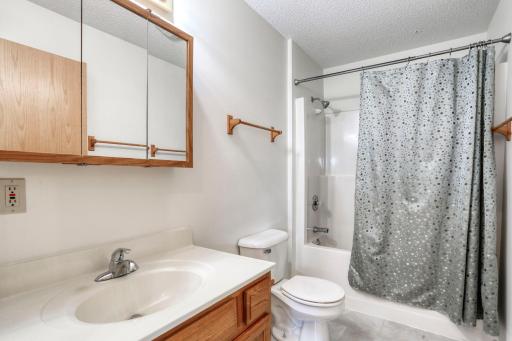 580 Burton Circle, Ellsworth, WI 54011