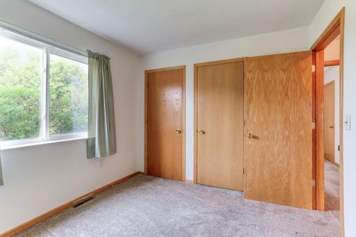 580 Burton Circle, Ellsworth, WI 54011