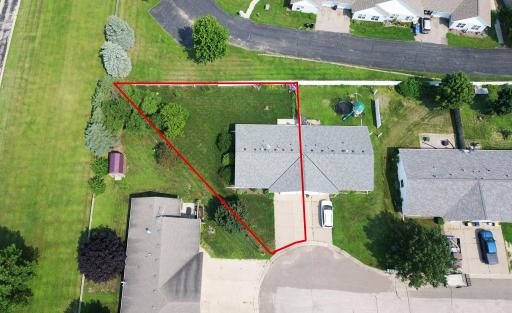 580 Burton Circle, Ellsworth, WI 54011