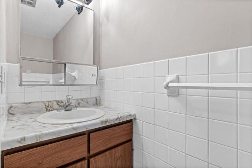7445 W Franklin Avenue, Minneapolis, MN 55426