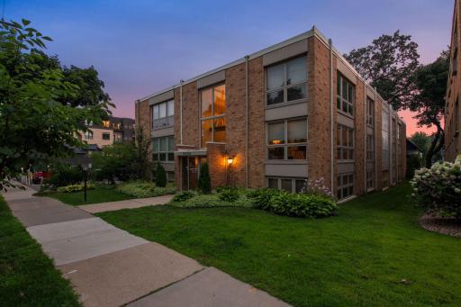 4236 Upton Avenue South - Spacecrafting - 0002.jpg