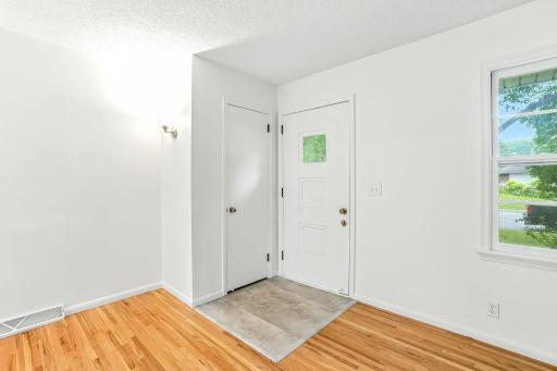 36 W 104th Street, Bloomington, MN 55420