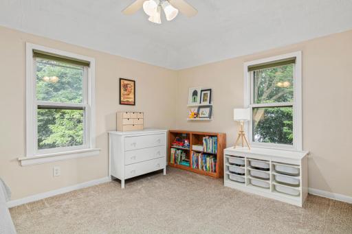 2093 Roblyn Avenue, Saint Paul, MN 55104